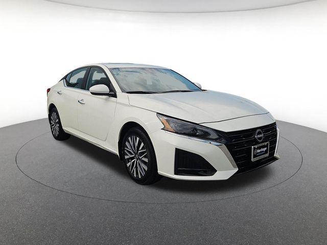 2025 Nissan Altima SV AWD