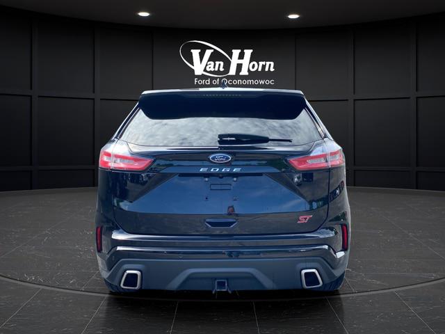 2021 Ford Edge ST