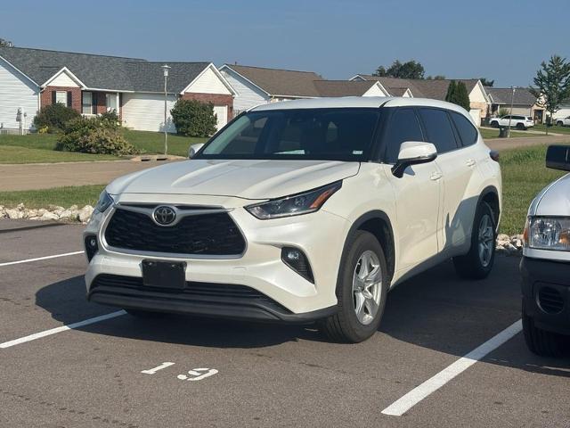 2021 Toyota Highlander LE for sale in Waterloo, IL