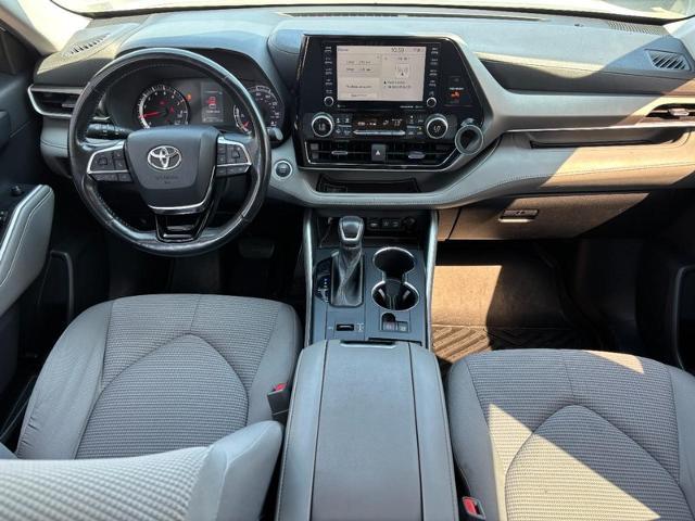 2021 Toyota Highlander LE