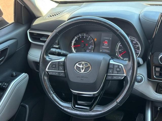 2021 Toyota Highlander LE