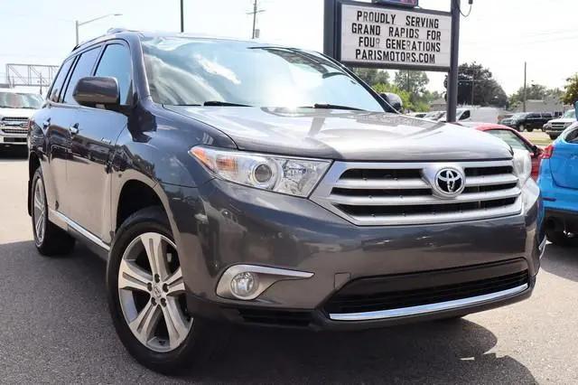 2012 Toyota Highlander Limited V6 for sale in Grand Rapids, MI