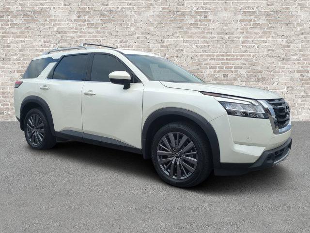 2023 Nissan Pathfinder SL 4WD 2023 Nissan Pathfinder SL 4WD
