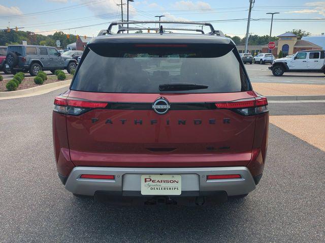 2023 Nissan Pathfinder SL 4WD