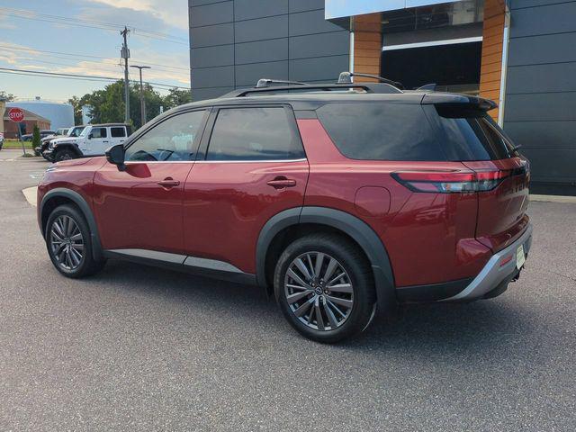 2023 Nissan Pathfinder SL 4WD