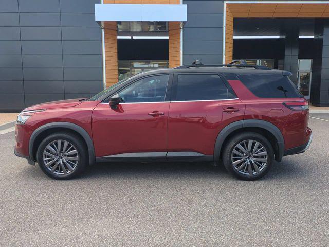 2023 Nissan Pathfinder SL 4WD