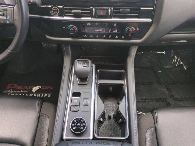 2023 Nissan Pathfinder SL 4WD