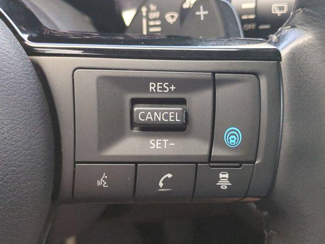 2023 Nissan Pathfinder SL 4WD