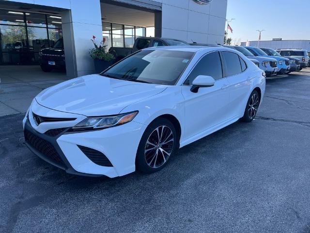 2020 Toyota Camry SE for sale in WILLOWBROOK, IL