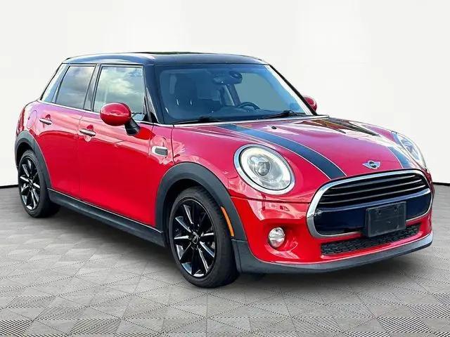 2017 MINI Hardtop Cooper