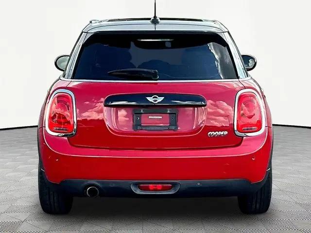 2017 MINI Hardtop Cooper