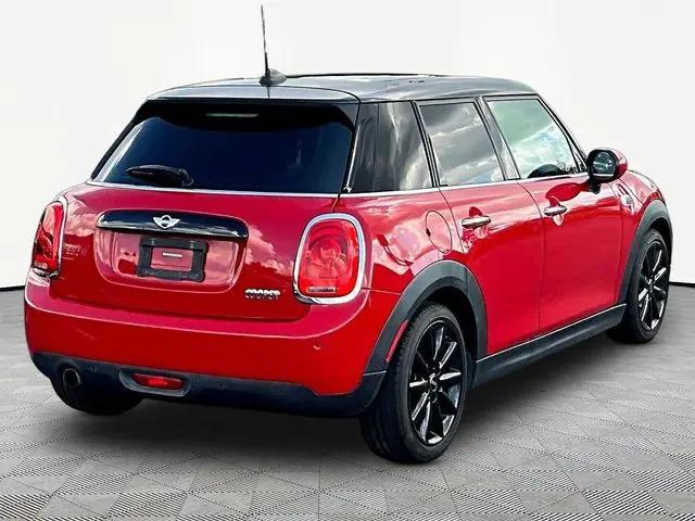 2017 MINI Hardtop Cooper