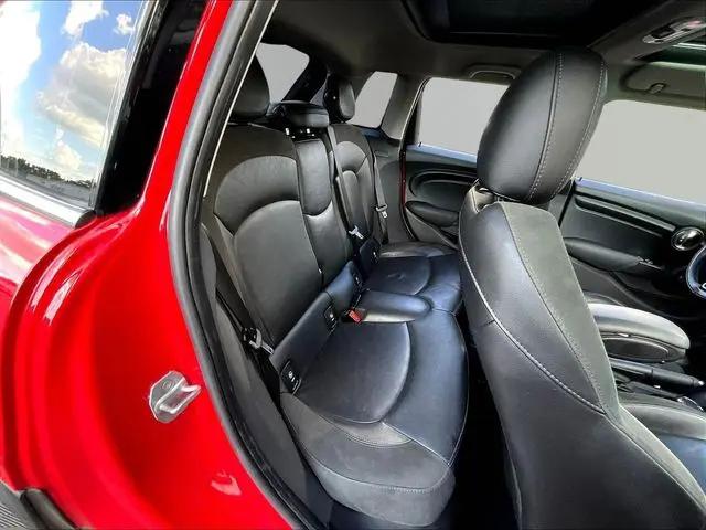 2017 MINI Hardtop Cooper
