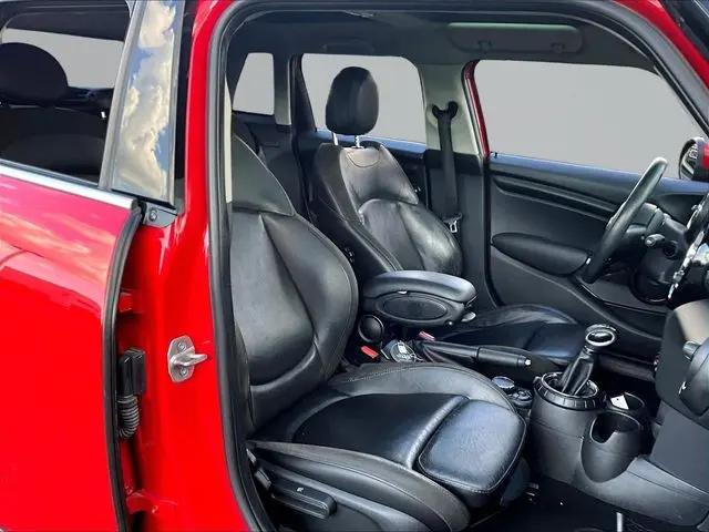 2017 MINI Hardtop Cooper