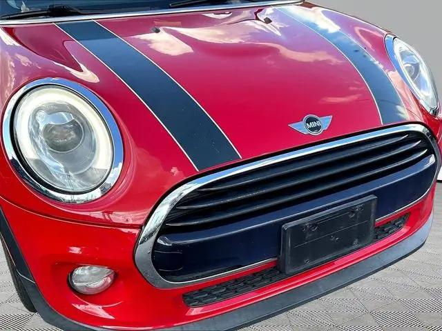 2017 MINI Hardtop Cooper