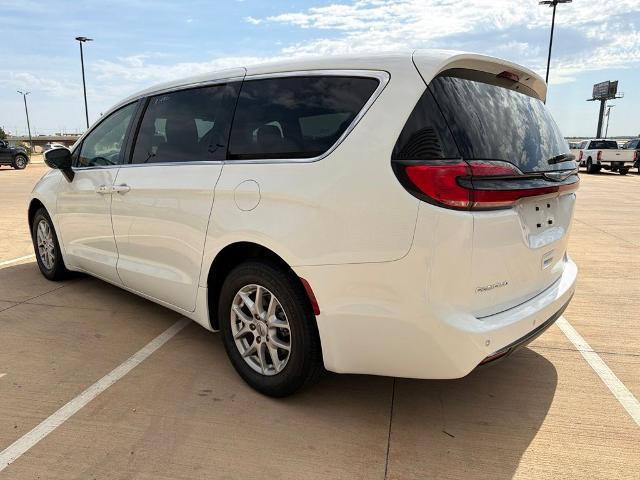 2023 Chrysler Pacifica Touring