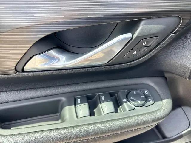 2024 GMC Terrain AWD SLE