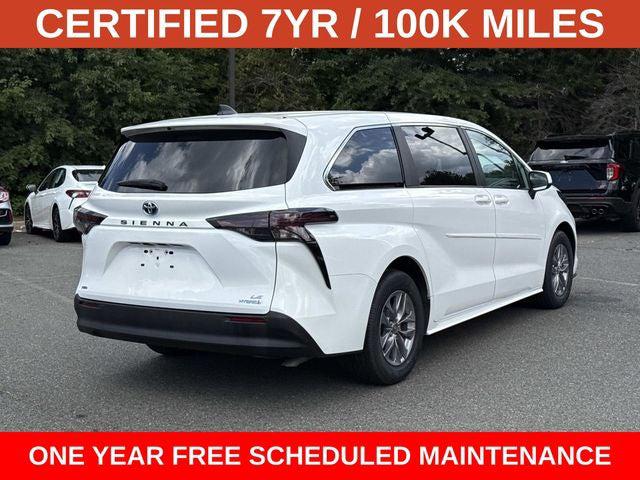 2024 Toyota Sienna LE