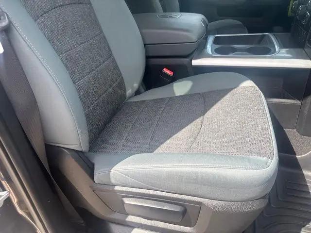 2017 Ram 1500 Big Horn Crew Cab 4x4 57 Box