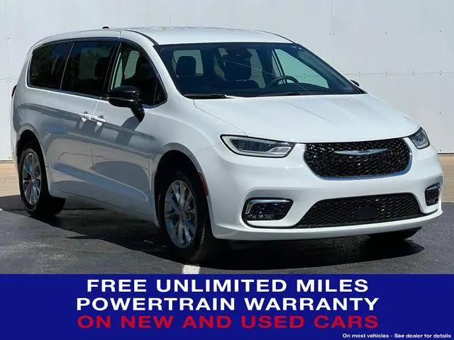 2024 Chrysler Pacifica Touring L AWD for sale in Fremont, MI
