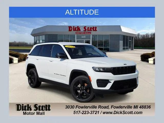 2023 Jeep Grand Cherokee Altitude 4x4 for sale in Fowlerville, MI