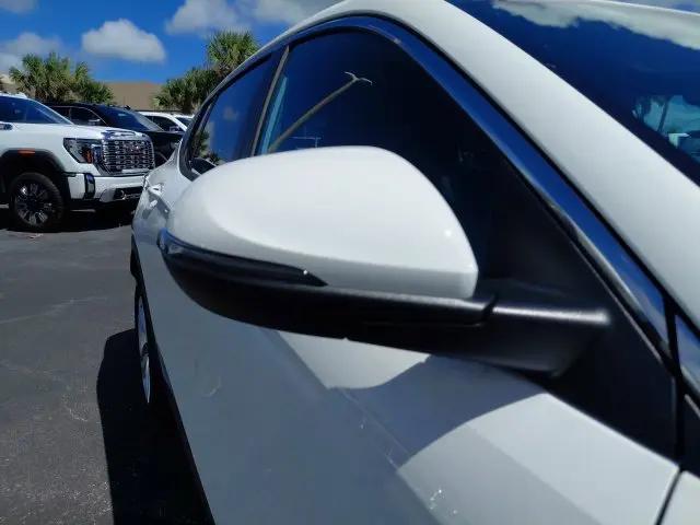 2026 Buick NV Preferred FWD