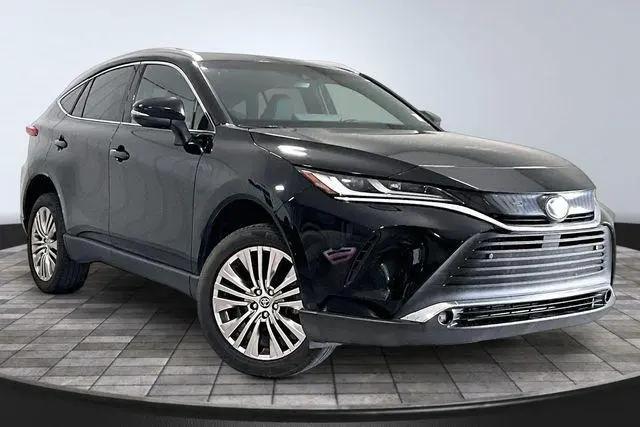 2023 Toyota Venza XLE for sale in Roanoke, IN