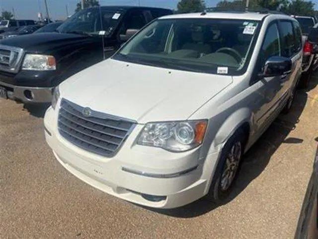 2008 Chrysler Town & Country Limited for sale in Topeka, KS