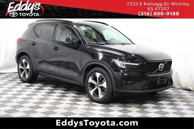 2023 Volvo XC40 B4 Ultimate Dark Theme for sale in Wichita, KS