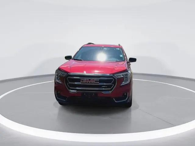 2024 GMC Terrain AWD AT4