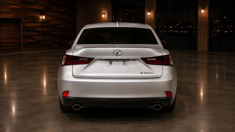 2016 Lexus IS 200t 200t