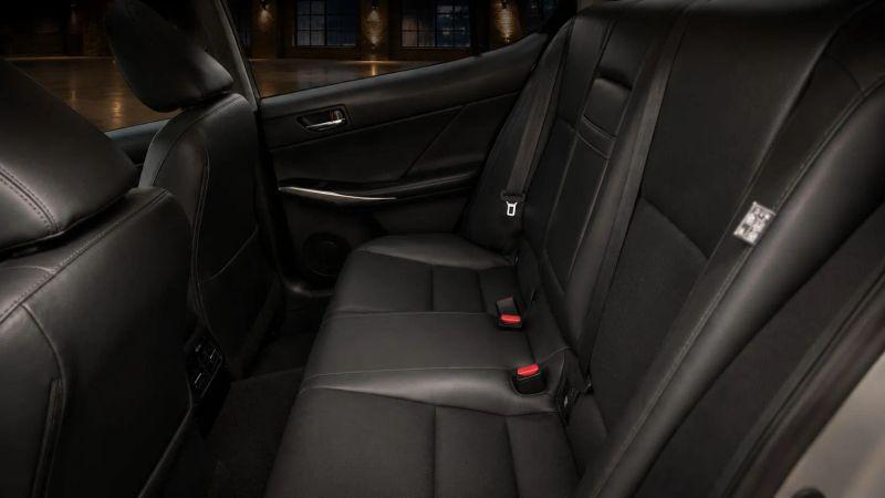 2016 Lexus IS 200t 200t