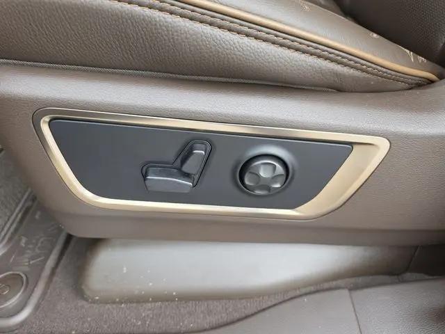 2026 Ram 1500 Limited Longhorn Crew Cab 4x4 57 Box