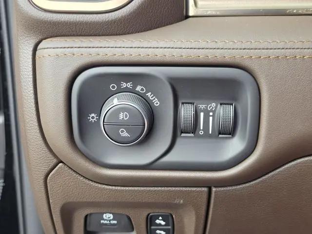 2026 Ram 1500 Limited Longhorn Crew Cab 4x4 57 Box