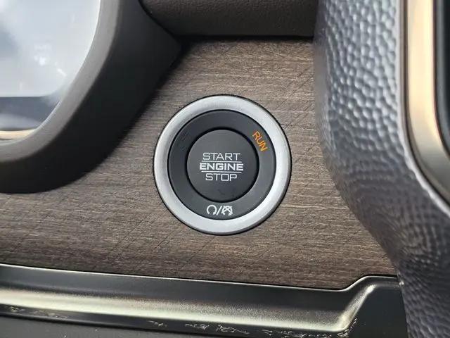 2026 Ram 1500 Limited Longhorn Crew Cab 4x4 57 Box