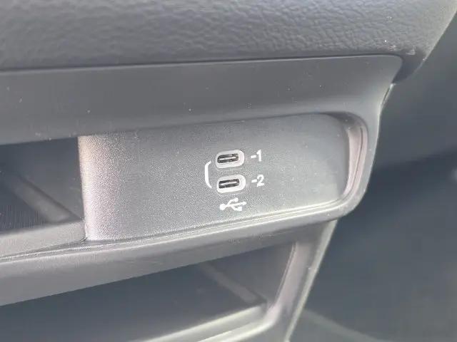 2027 Chrysler Pacifica Select AWD