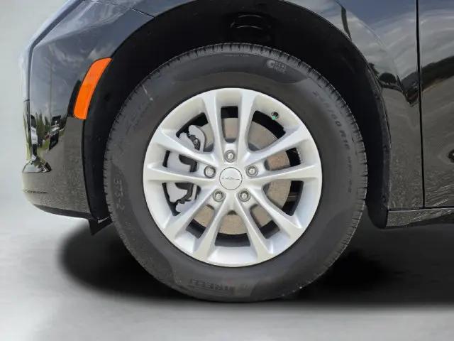2027 Chrysler Pacifica Select AWD