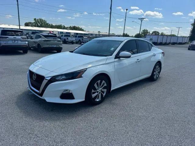 2022 Nissan Altima S FWD for sale in Davenport, IA