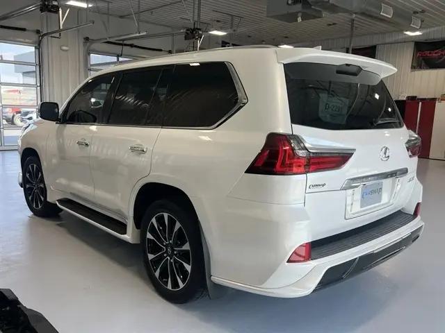 2021 Lexus LX 570 Two-Row