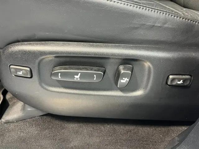 2021 Lexus LX 570 Two-Row
