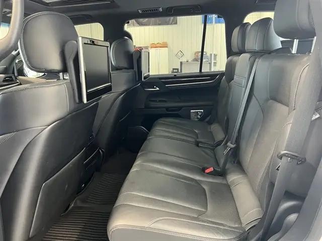2021 Lexus LX 570 Two-Row