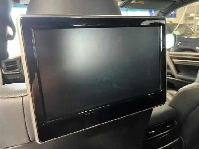 2021 Lexus LX 570 Two-Row