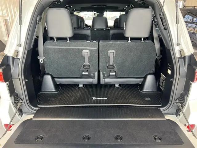 2021 Lexus LX 570 Two-Row