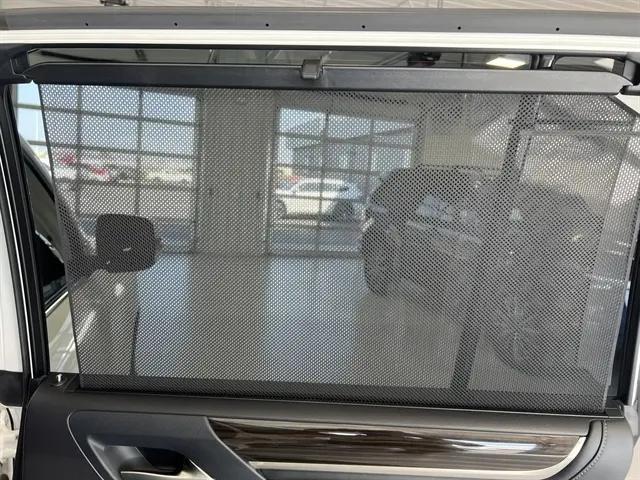 2021 Lexus LX 570 Two-Row