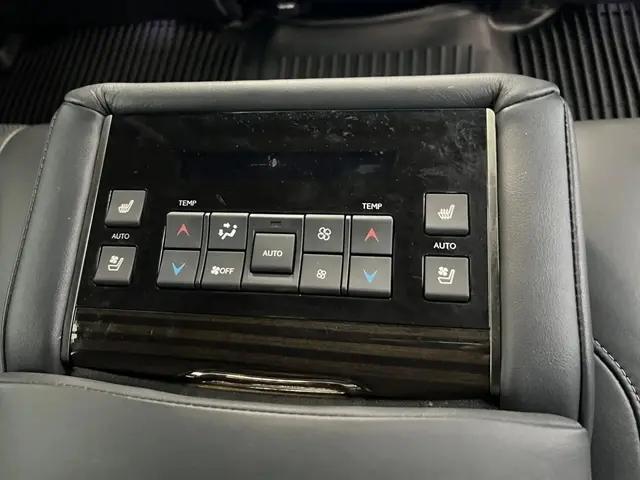 2021 Lexus LX 570 Two-Row