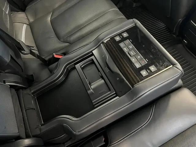 2021 Lexus LX 570 Two-Row