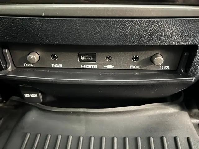 2021 Lexus LX 570 Two-Row