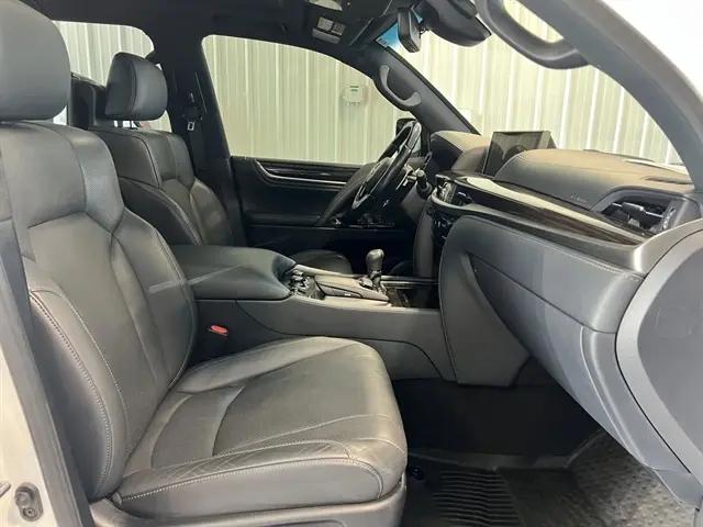 2021 Lexus LX 570 Two-Row