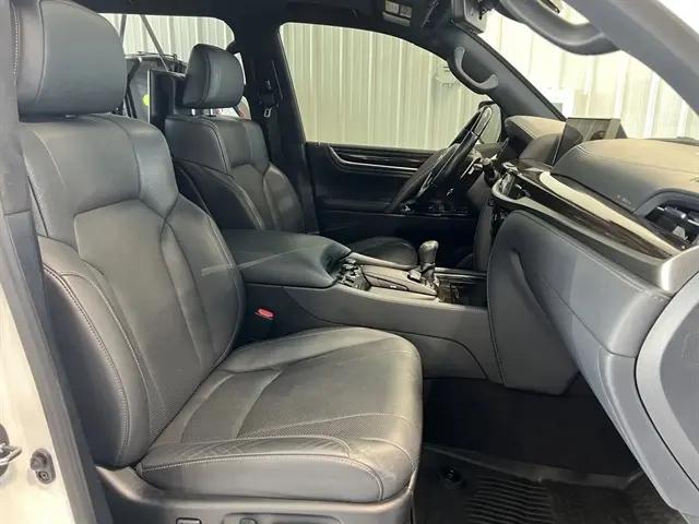 2021 Lexus LX 570 Two-Row