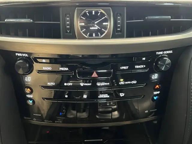 2021 Lexus LX 570 Two-Row